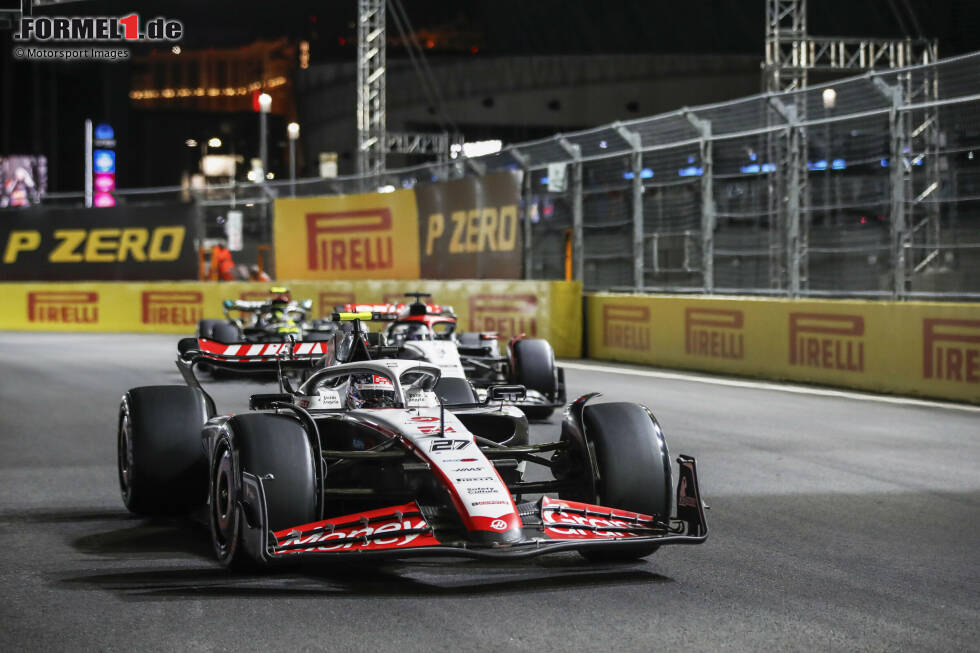 Foto zur News: Nico Hülkenberg (4): Entschied sich am Wochenende bewusst für das ältere Haas-Paket, was aber auch keine Wunder bewirkte. Im Qualifying war in Q2 Feierabend, im Rennen spülte ihn die chaotische Startphase in die Punkte, wo er sich aber nicht halten konnte. Lag bei seinem Ausfall auf P15 und hatte wieder einmal keine Chance auf Zähler.