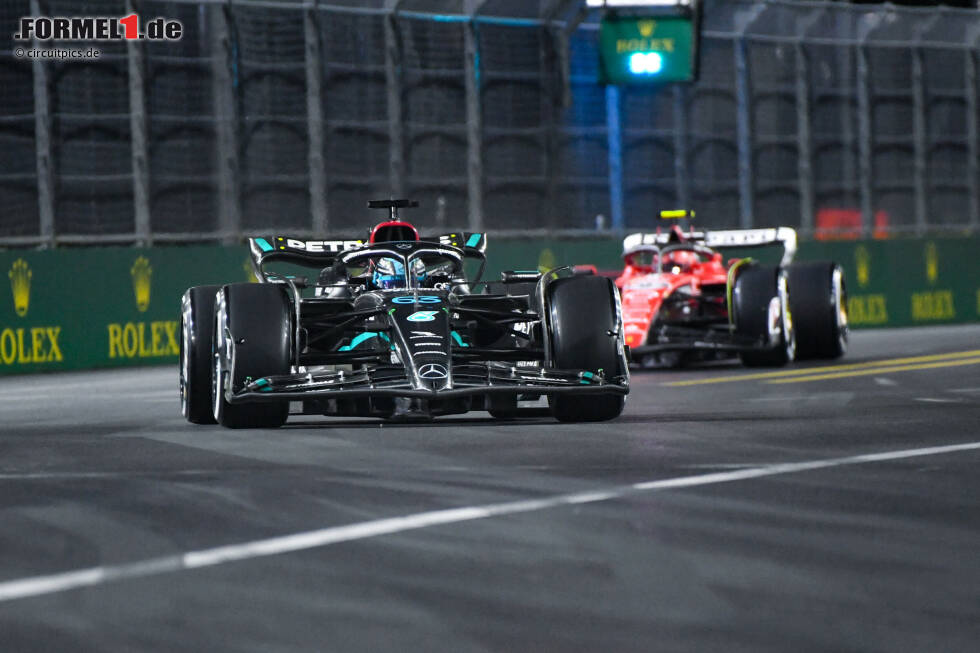 Foto zur News: George Russell (4): Gesteht selbst, dass er sich mit der Aktion gegen Verstappen wohl um einen Podestplatz gebracht hat. Am Ende nur P8 in einem Auto, das (laut eigener Aussage) gut genug für das Podium war. Das Qualifying war mit P4 ordentlich, aber das hilft dann natürlich auch nicht mehr.