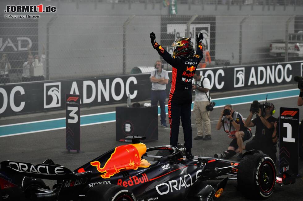 Foto zur News: Verstappen kletterte auch in der Rangliste für die meisten Grand Slams (Pole, Sieg, schnellste Runde und Führung in jeder Runde) nach oben. Dies gelang ihm 2023 zweimal, was ihn insgesamt auf vier und damit mit vier anderen Fahrern auf P5 brachte. Jim Clark hält den Rekord mit acht Grand Slams.