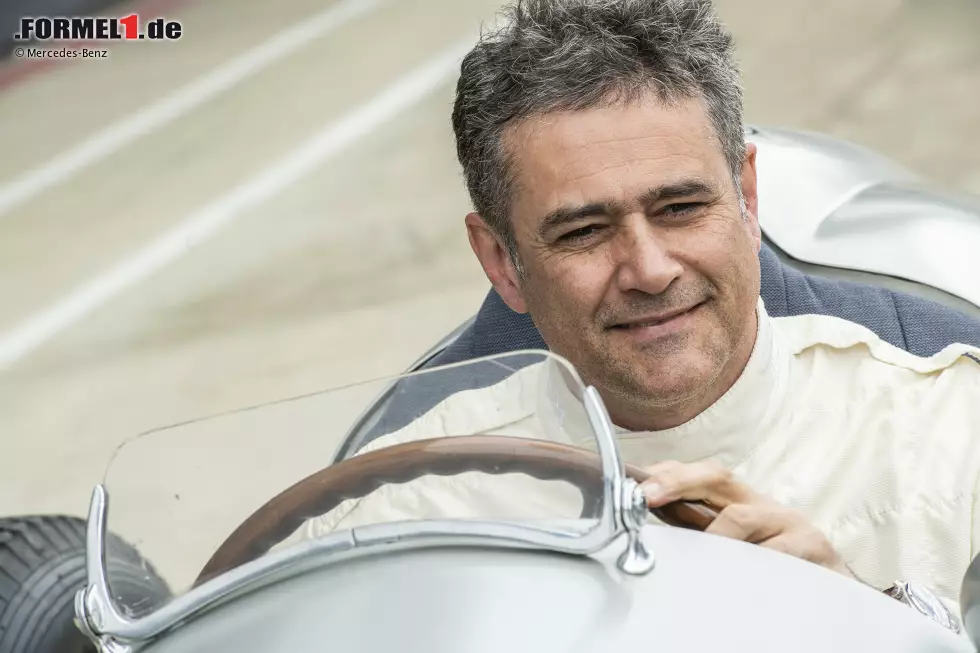 Foto zur News: Heute ist Wendlinger verheiratet und zweifacher Familienvater. Und der Faszination Automobilsport treu geblieben. Als Markenbotschafter für Mercedes-AMG.