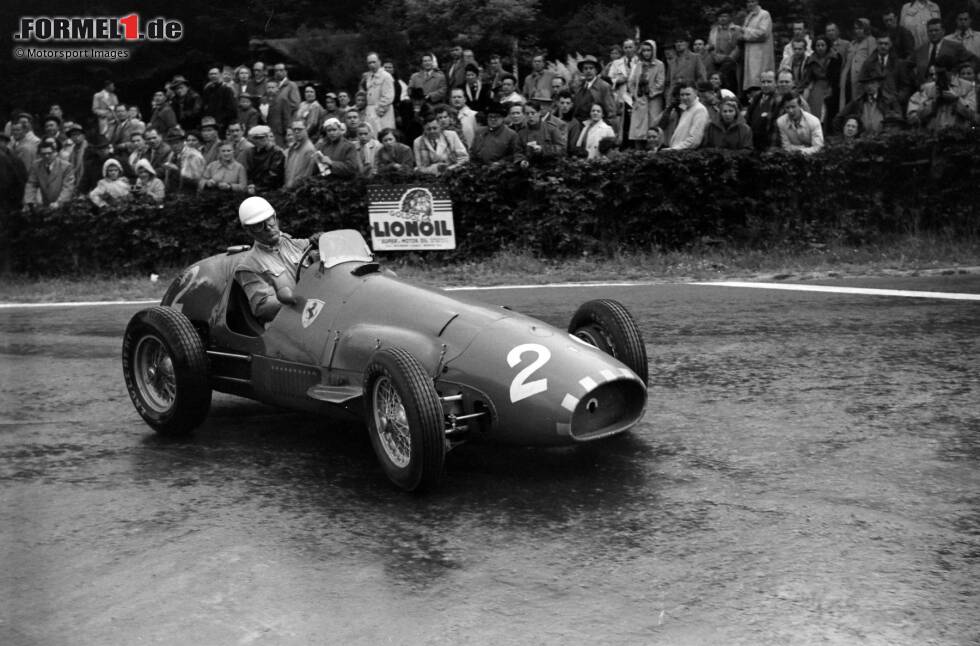 Foto zur News: #1: Giuseppe Farina (45 Jahre, 201 Tage) - Älter ist niemand bei seinem ersten Rennen für Ferrari! Der Italiener wird 1950 noch Weltmeister für Alfa Romeo und wechselt zwei Jahre später zur Scuderia, für die er bis 1955 fährt. Einen weiteren Titel holt er aber nicht, 1952 wird er Vizeweltmeister hinter seinem Teamkollegen Alberto Ascari.