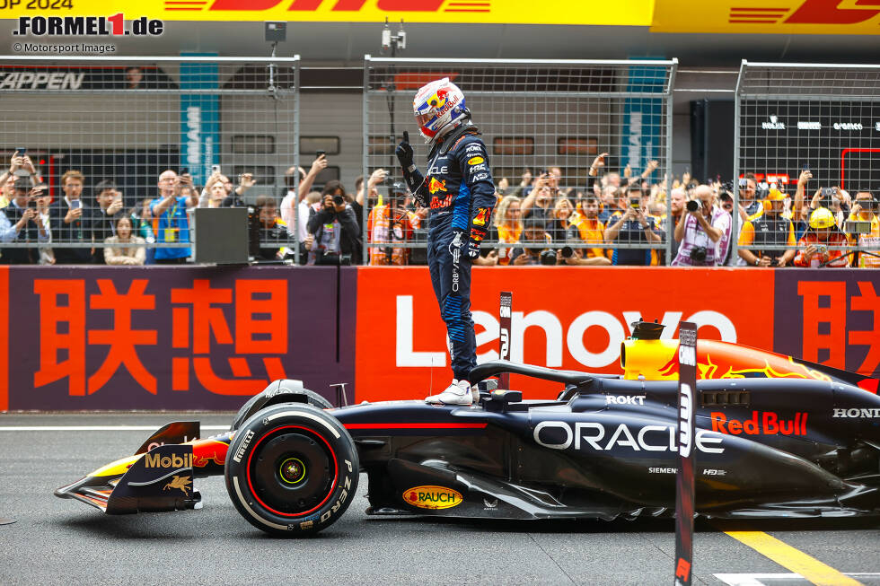 Foto zur News: Max Verstappen (Redaktion: 1) - Hier sind wir mit unserem Experten einer Meinung. Einziger Makel war das Sprint-Qualifying, das aber nur so einen kleinen Teil der Gesamtnote ausmacht, dass es mit (überlegenem) Sieg im Sprint, Poleposition und Sieg im Rennen natürlich trotzdem noch zur Bestnote reicht.