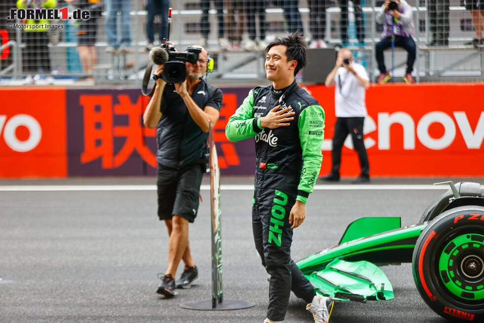 Foto zur News: Guanyu Zhou (Redaktion: 4) - Das sehen wir auch so. Highlight war der Sprint mit P9, für den es aber keine Punkte gibt. Das Hauptrennen zählt in unserer Bewertung mehr, und das war mit dem Aus in Q1 im Qualifying und P14 am Sonntag deutlich unter den Möglichkeiten des Autos.