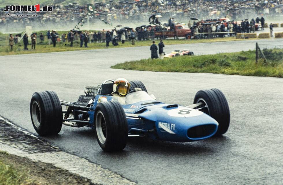 Foto zur News: Sonderfall #2 - Jackie Stewart (Matra, March &amp; Tyrrell): Der später dreimalige Weltmeister fährt für Matra 1968 den ersten Formel-1-Sieg ein, zwei Jahre später siegt er erstmals für den Konstrukteur March - allerdings im gleichen Team. Das heißt inzwischen übrigens Tyrrell und ...