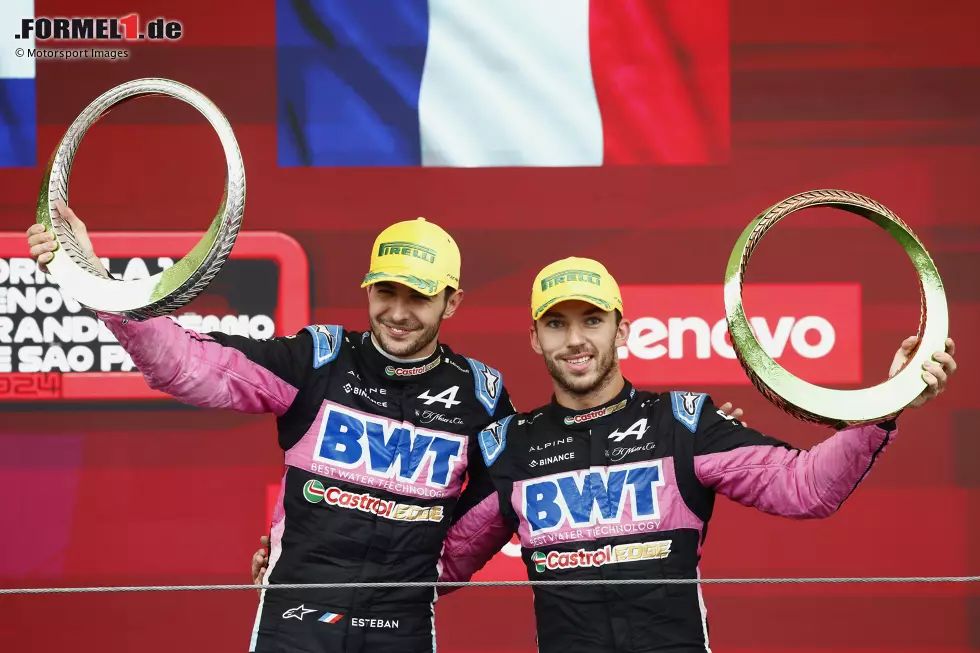 Foto zur News: 21. Brasilien: Verrückte Welt in Sao Paulo! Alpine sorgt für einen überraschenden Doppelsieg, bei dem Esteban Ocon vor Pierre Gasly gewinnt. Norris gewinnt gewinnt den Sprint, doch weil er im Rennen patzt, passiert in der WM nichts. Stand: 1. Norris (379), 2. Leclerc (340), 3. Piastri (296), 4. Sainz (274), 5. Russell (228).