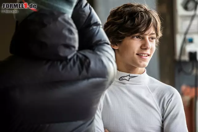 Foto zu den Nachrichten: Im Jahr 2019 hat Mercedes einen Teenager, Andrea Kimi Antonelli, in sein Jugendprogramm aufgenommen. Der Italiener ist erst 13 Jahre alt und war zunächst einige Saisons im Kartsport aktiv, hatte aber große Erfolge: Antonelli wurde mehrfach Europameister. Erst mit 16...