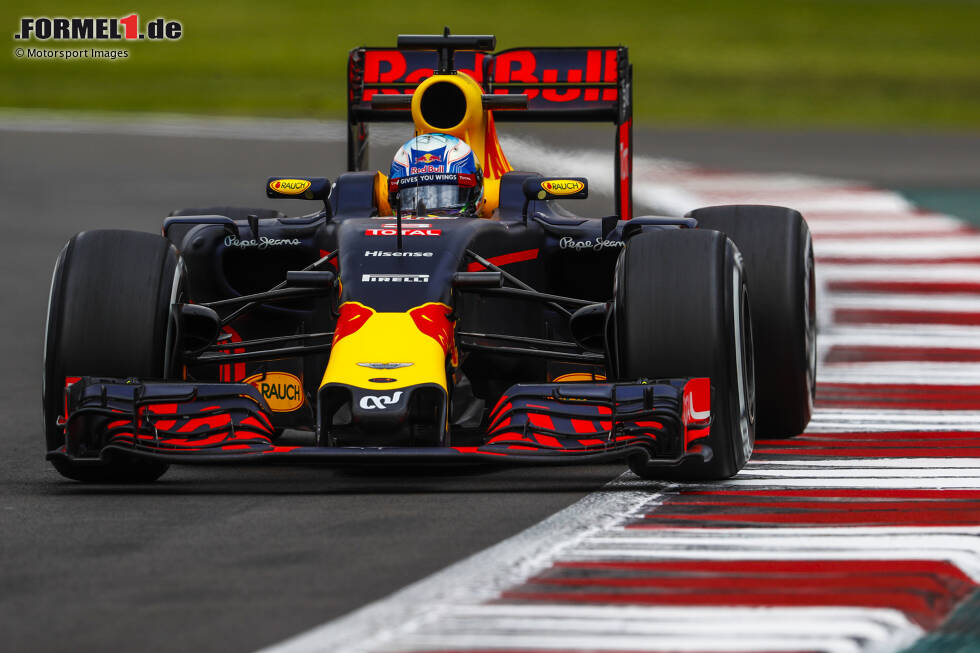 Foto zur News: 2016: Red-Bull-Renault RB12