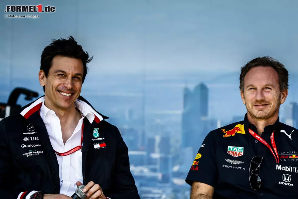 Foto zur News: ... hatten acht von zehn Rennställen andere Teamchefs. Einzig Christian Horner (Red Bull) und Toto Wolff (Mercedes) haben ihre Rollen behalten.