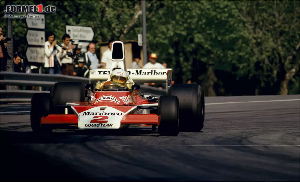 Foto zur News: Jochen Mass (Deutschland): Der Spanien-Grand-Prix 1975 auf dem Montjuich-Stadtkurs steht ganz im Zeichen schwerer Unfälle. Noch vor Rennhälfte wird abgebrochen und McLaren-Fahrer Mass zum Sieger erklärt. Es ist sein einziger Formel-1-Sieg.