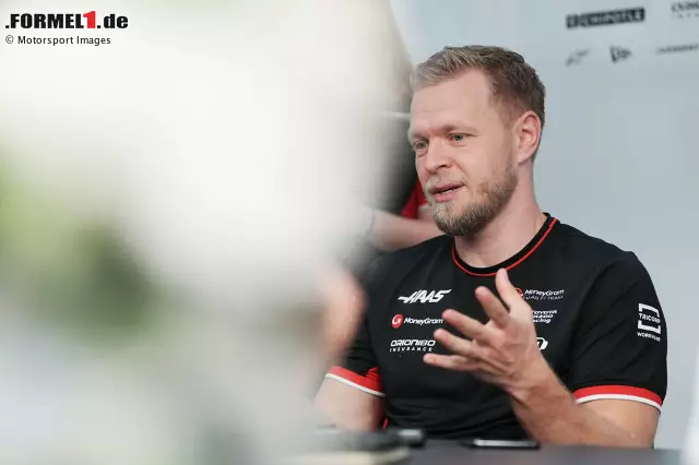 Foto zur News: Brasilien 2024: Haas-Pilot Kevin Magnussen wird am Donnerstag noch dabei sein, doch sein Team wird am Freitag berichten, dass der Däne den Sprint zumindest verpassen wird. Ersatzfahrer Oliver Bearman darf zum dritten Mal in der Saison Rennen fahren und bekommt sogar eine Zugabe, weil...