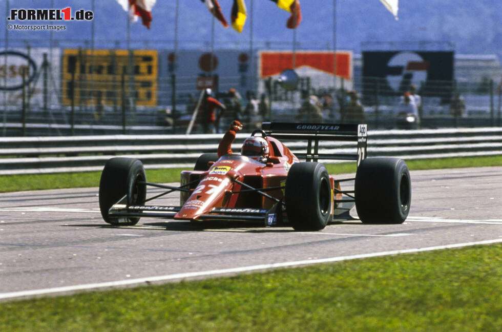 Foto zur News: Mansell hat schon vier Jahre bei Williams hinter sich, als er 1989 zu Ferrari wechselt. Genau wie Andretti gelingt ihm gleich beim Ferrari-Debüt der erste Sieg in Rot. Zwei weitere folgen bis Ende 1990.