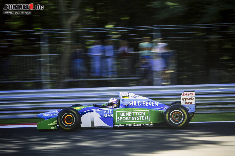 Foto zur News: Statt Schumacher sitzt in den beiden Rennen dessen früherer Benetton-Teamkollege JJ Lehto im Auto. Er wird einmal Neunter und fällt einmal aus, bleibt also ohne Punkte.