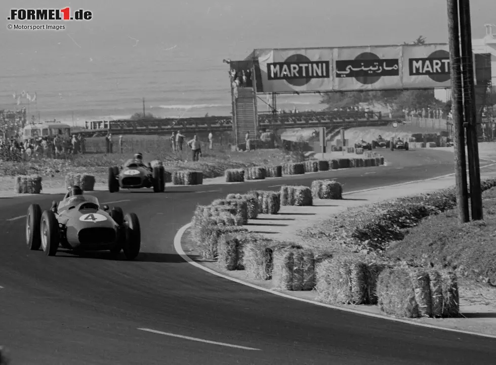 Foto zur News: Ain-Diab (1958) - Nur einmal steuert die Formel 1 für ein Saisonfinale den Circuit d&#039;Ain-Diab bei Casablanca in Marokko an. Das Rennen wird überschattet von einem Feuerunfall, den Stewart Lewis-Evans nicht überlebt: Er stirbt wenige Tage danach im Krankenhaus.