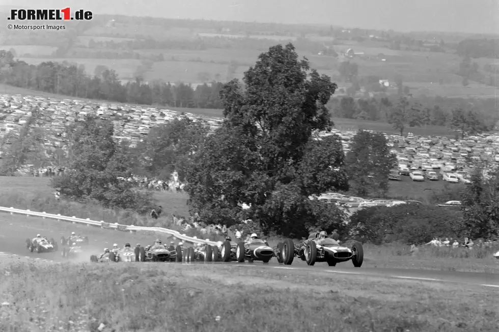 Foto zur News: Watkins Glen (1961, 1971-75, 1979-80) - Nach der Premiere und einer kurzen Auszeit wird Watkins Glen zur ersten permanenten Heimat der Formel 1 in den USA, und ist über einige Jahre hinweg der Saisonabschluss. 1973 fährt Jackie Stewart dort sein letztes Rennen nicht, weil Teamkollege Francois Cevert am Vortag tödlich verunglückt ist.