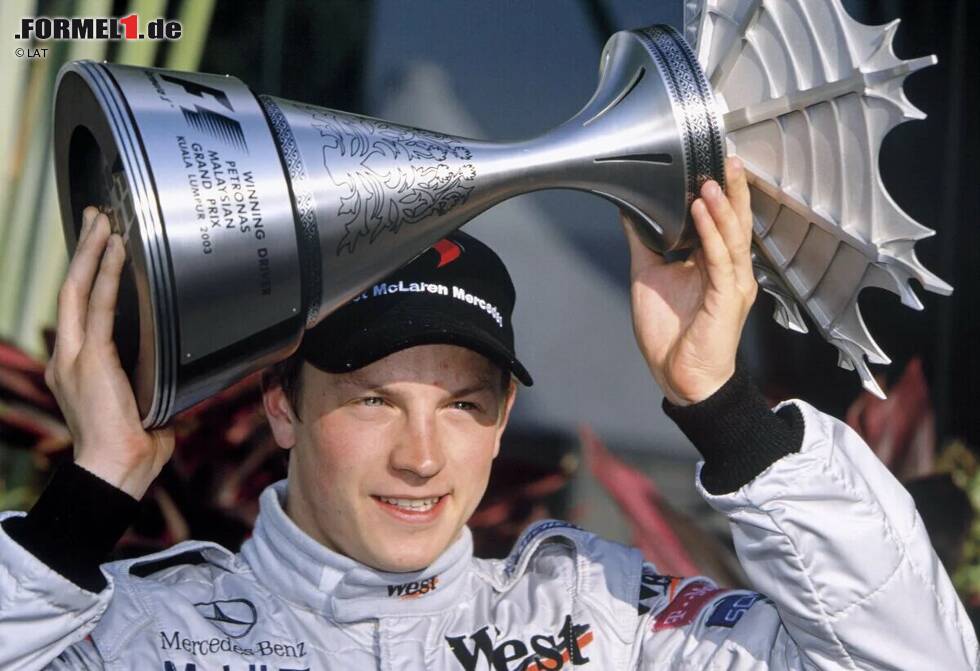 Foto zur News: 2. Kimi Räikkönen (15 Jahre, 6 Monate, 28 Tage): Ein junger &quot;Iceman&quot; feierte seinen lange erwarteten ersten Sieg mit McLaren in Malaysia 2003 - im zweiten gemeinsamen Jahr. Räikkönen war nach einem Fehler nur von Rang sieben ins Rennen gegangen, konnte da aber seine gute Pace nutzen und auch von einigen Ausfällen profitieren.