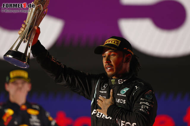 Foto zur News: Am 5. Dezember 2021 gewinnt Lewis Hamilton den Grand Prix von Saudi-Arabien in Dschidda. Und in der Formel 1 ist damals vieles anders als heute, wie unsere Fotostrecke zeigt.