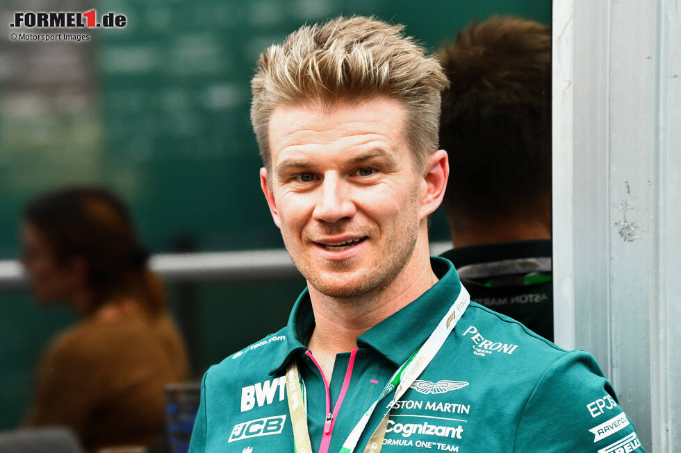 Foto zur News: Nico Hülkenberg ist in der Formel-1-Saison 2021 kein Stammfahrer. Als Ersatzmann bei Aston Martin aber trifft man ihn trotzdem im Fahrerlager an.