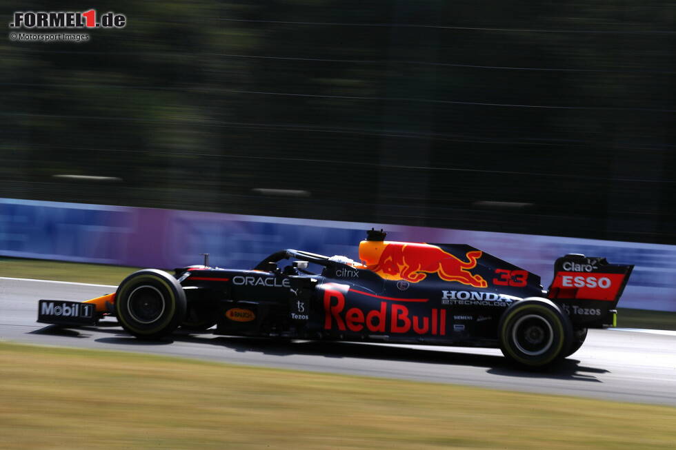 Foto zur News: 2021 ist Max Verstappen noch kein Formel-1-Weltmeister. Er sichert sich erst am Jahresende im dramatischen Finale in Abu Dhabi den ersten WM-Titel.