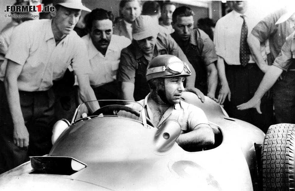 Foto zur News: #4: Juan Manuel Fangio (Argentinien) - 4 Heimsiege in Buenos Aires. Ob Ferrari, Maserati oder Mercedes, auf Fangio ist beim Argentinien-Grand-Prix von 1954 bis 1957 immer Verlass. Er gewinnt sein Heimrennen viermal in Folge!