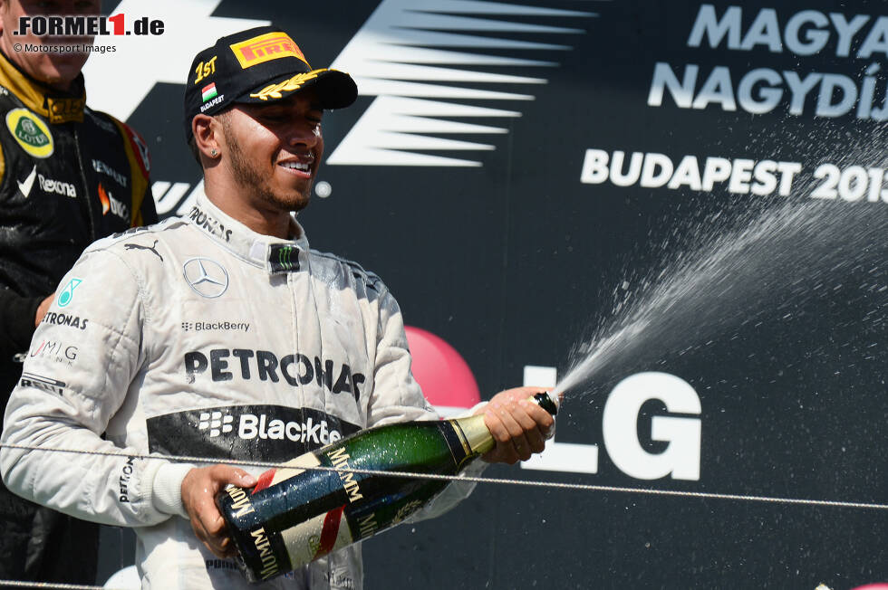 Foto zur News: 8 Siege: Lewis Hamilton am Hungaroring: 2013 ist ein Meilenstein für Hamilton, denn er gewinnt beim Ungarn-Grand-Prix (Foto) erstmals für Mercedes. Es ist sein bereits vierter Sieg auf dem Kurs bei Budapest, und er gewinnt noch vier weitere Male!