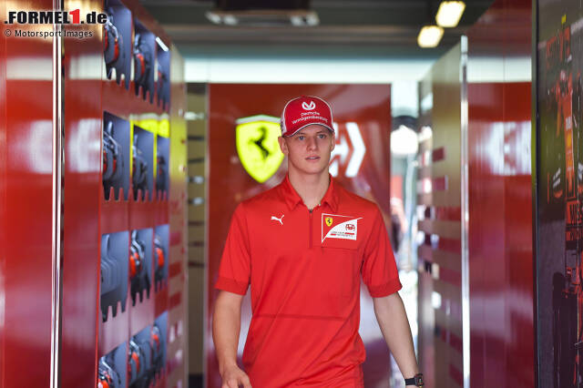 Photo in News: 2019 with Mick Schumacher in the Ferrari-Akademie performance. The 20-year-old team, with his father Michael Schumacher, has undergone great development, on the form that would last 1 time.