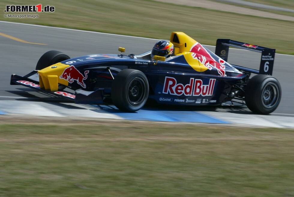 Foto zur News: 2006 und 2007 war er jedoch in Red-Bull-Farben unterwegs und bestritt damit die Formel BMW UK und die Formel Renault 2.0. Zum ganz großen Wurf reichte es nicht, sodass er seine Karriere nach der Saison 2010 beendete. Dort war er 28. der GP3-Serie (heute Formel 3) geworden.