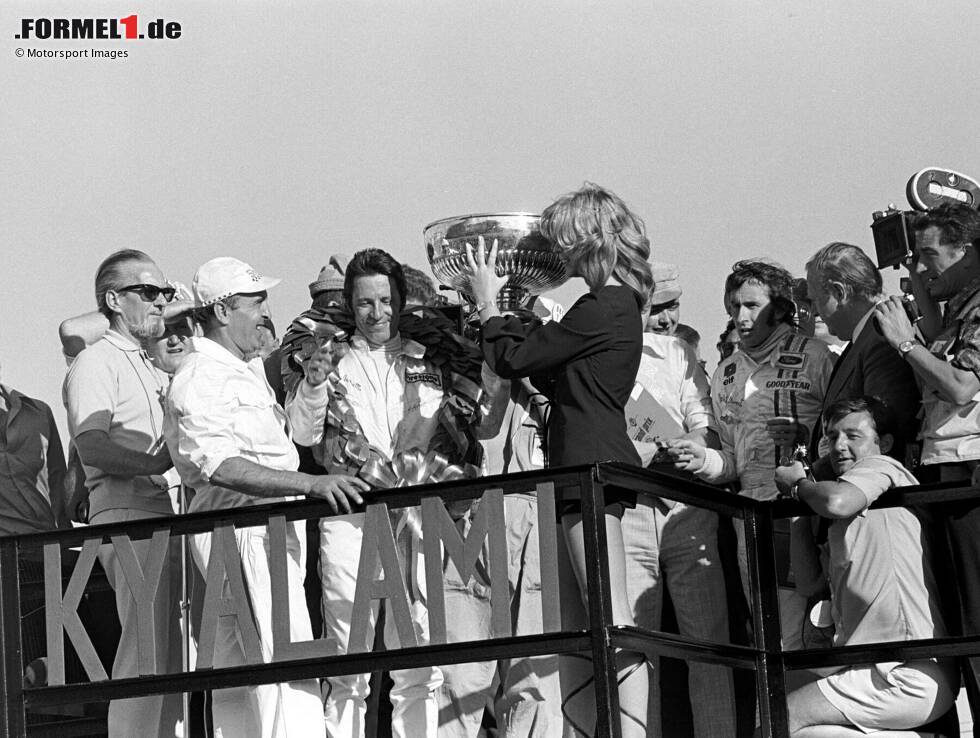 Foto zur News: #4: Mario Andretti (USA) erobert die Herzen der Tifosi im Sturm, als er 1971 bei seinem ersten Ferrari-Einsatz in Südafrika gleich als Sieger abgewinkt wird. Doch erst ...