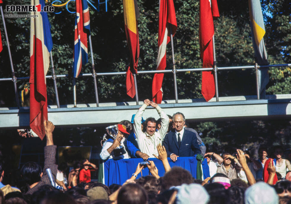 Foto zur News: #2: Clay Regazzoni (Schweiz) erzielt 1970 in Monza als Ferrari-Fahrer seinen ersten Formel-1-Sieg, aber der Jubel fällt verhalten aus: Am Vortag ist WM-Spitzenreiter Jochen Rindt tödlich verunglückt. Regazzoni bestreitet danach ...