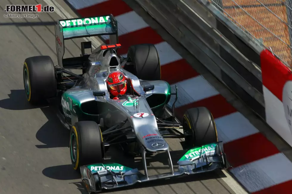 Foto zur News: ... drei Jahre lang fährt Schumacher ab 2010 für Mercedes in der Formel 1, erzielt eine Qualifying-Bestzeit in Monaco (Foto) und einen dritten Platz in Valencia. Sehr viel mehr passiert nicht, und Teamkollege Rosberg ist meist schneller. Ende 2012 beendet Schumacher seine Formel-1-Karriere daher ein zweites Mal - endgültig.