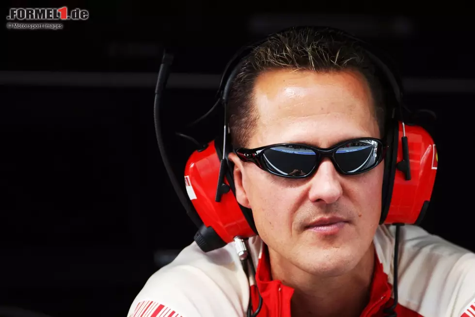 Foto zur News: ... Formel-1-Rekordchampion Michael Schumacher soll einspringen und Massa während dessen Genesung vertreten. Das Problem dabei: &quot;Schumi&quot; ist seit 2006 in &quot;Rente&quot; und nur noch Ferrari-Berater. Aber ...