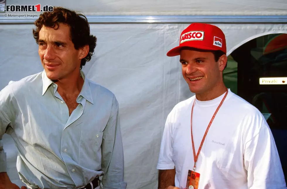 Foto zur News: Rubens Barrichello (Formel-1-Fahrer): &quot;Als ich nach meinem Unfall wieder zu mir kam, sah ich als erstes Ayrton, und er hatte Tränen in seinen Augen. Das hatte ich bei ihm niemals zuvor gesehen. Es wirkte auf mich, als fühle er meinen Unfall so, als ob er selbst verunfallt wäre. Ich kann seinen Verlust nicht in Worte fassen.&quot;