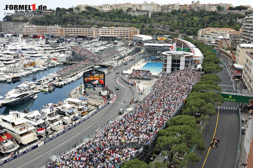 Foto zur News: Platz 1: Monaco/Monte Carlo (152/24-24-24-23-21-18-18) - Kontrovers wird diskutiert, ob Monaco noch in den Kalender gehört, für unsere Redaktion ist die Frage eindeutig. &quot;Mehr Faszination entwickelt die Formel 1 nirgendwo sonst&quot;, heißt es. Wer bei drei Rankings ganz oben steht, der steht verdient auf 1.