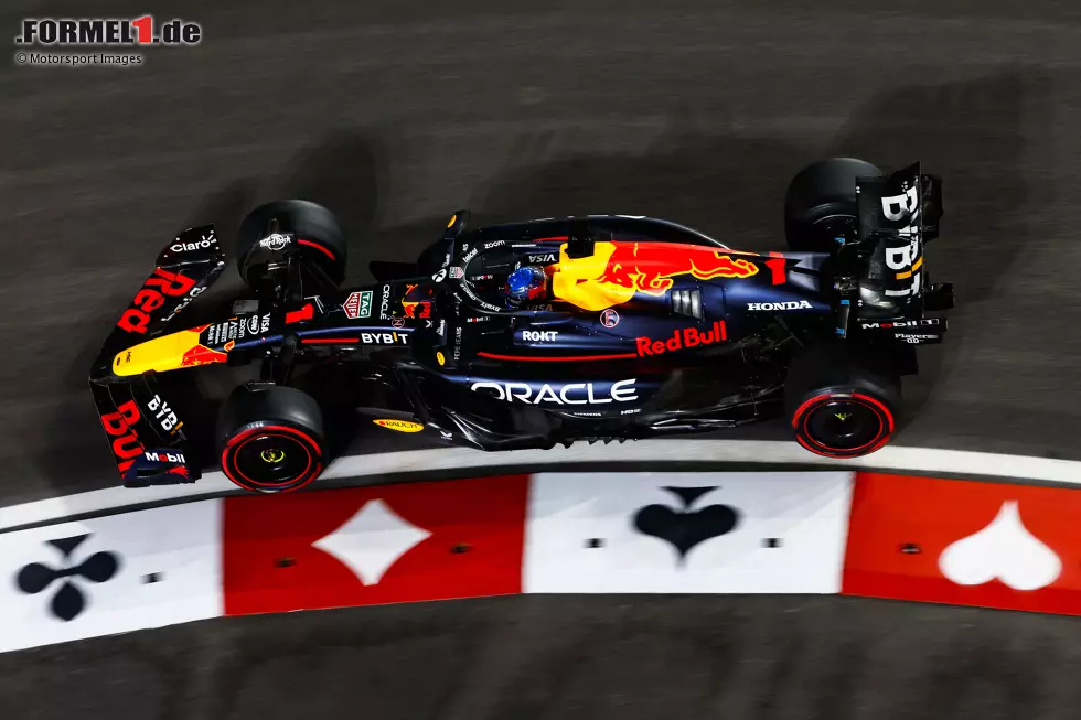 Foto zur News: Der Niederländer erzielt seine WM-Titel allesamt für Red Bull, den ersten fünf Jahre nach seinem ersten Grand-Prix-Sieg. Schon damals ist Max Verstappen ein Red-Bull-Fahrer.