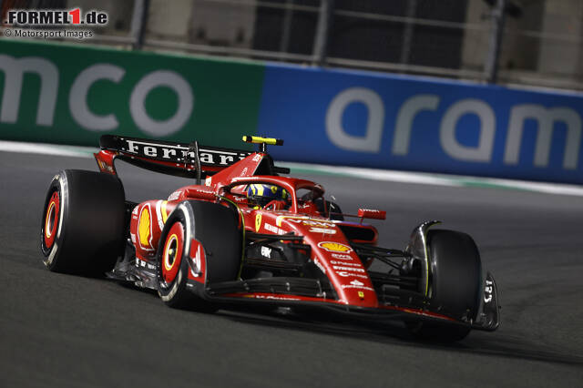 Foto zur News: Oliver Bearman gibt 2024 anstelle von Ferrari-Stammfahrer Carlos Sainz (er fällt aufgrund einer Blinddarm-Operation kurzfristig aus) sein Formel-1-Debüt im Ferrari SF-24 in Saudi-Arabien. Er wird Siebter. Bei seinem zweiten Einsatz ...