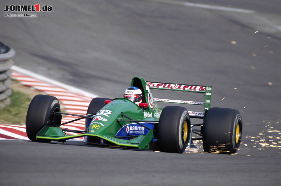 Foto zur News: Michael Schumacher fährt sein erstes Formel-1-Rennen 1991 in Spa-Francorchamps, weil Jordan-Stammfahrer Bertrand Gachot im Gefängnis sitzt. &quot;Schumi&quot; brilliert im Jordan 191 schon im Qualifying, fällt aber früh aus im Rennen. Das weckt Begehrlichkeiten bei ...