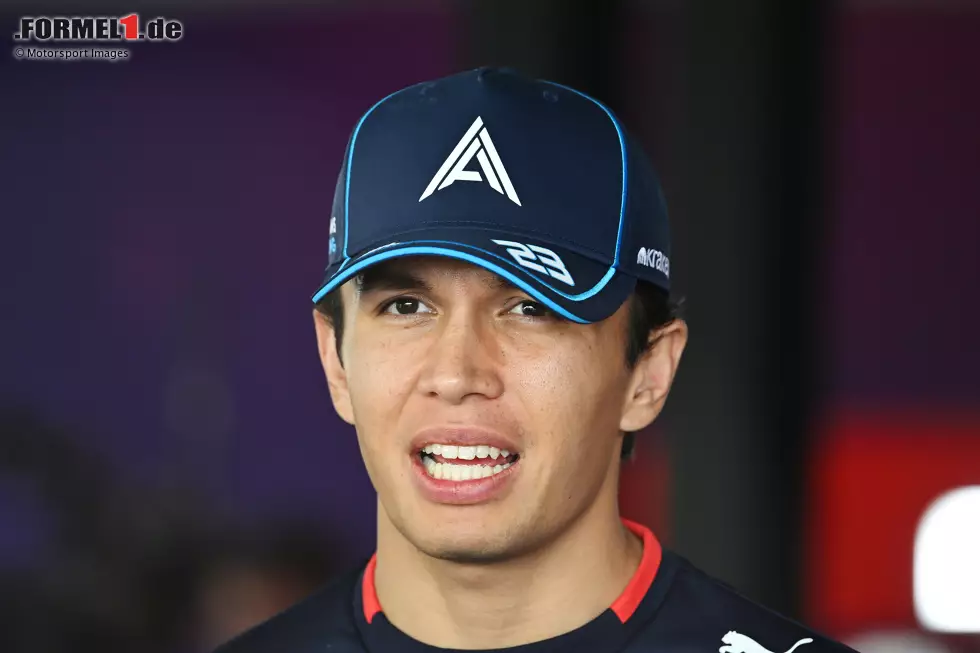 Foto zur News: Alexander Albon (Redaktion: 4) - Auch hier stimmen wir unserem Experten zu, auch wenn wir seine Beteiligung am Unfall nicht so kritisch sehen. Faktisch war das Qualifying aber nicht gut genug, um ihm eine bessere Note zu geben. Und sein Rennen war dann zu kurz für eine seriöse Bewertung.