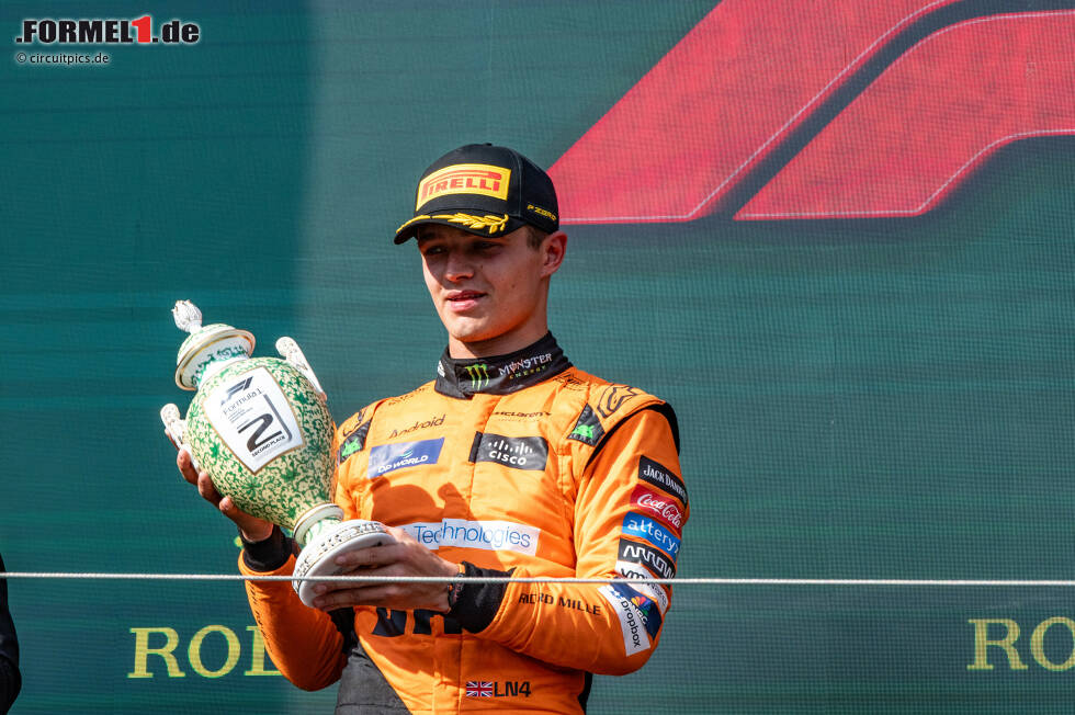 Foto zur News: Lando Norris (Redaktion: 2) - Ein Redakteur hätte auch bei uns die Bestnote gegeben, die Mehrheit war allerdings dagegen, weil er zunächst den Start verlor und dann bis zur Rennmitte auch nicht schneller als Piastri war. Das Kräfteverhältnis kippte erst danach leicht. Etwas zu wenig für eine 1.