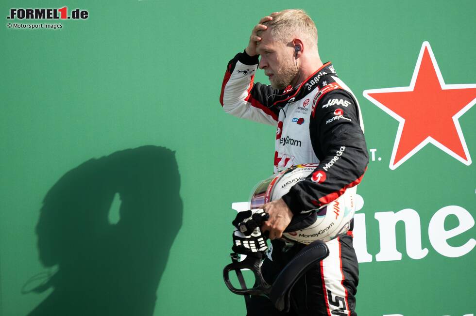 Foto zur News: Kevin Magnussen (Redaktion: 4) - Auch wir waren etwas überrascht, dass er im Qualifying hinter Hülkenberg landete, obwohl bei dem im Training gar nichts klappte. In den entscheidenden Sessions drehte sich das Bild aber wieder und so war Magnussen erneut gezwungen, den &quot;Wingman&quot; für den Teamkollegen zu spielen.