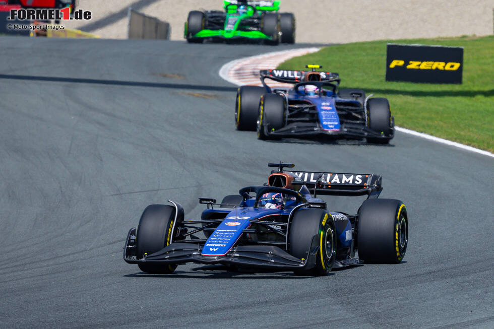 Foto zur News: Alexander Albon (Marc Surer: 3) - &quot;Starkes Training, Punkte im Rennen wären ihm ohne die Disqualifikation, für die er nichts konnte, sicher gewesen. Die Strategie war einen Versuch wert, doch leider im Rennen auch ein Ausritt dabei gewesen.&quot;