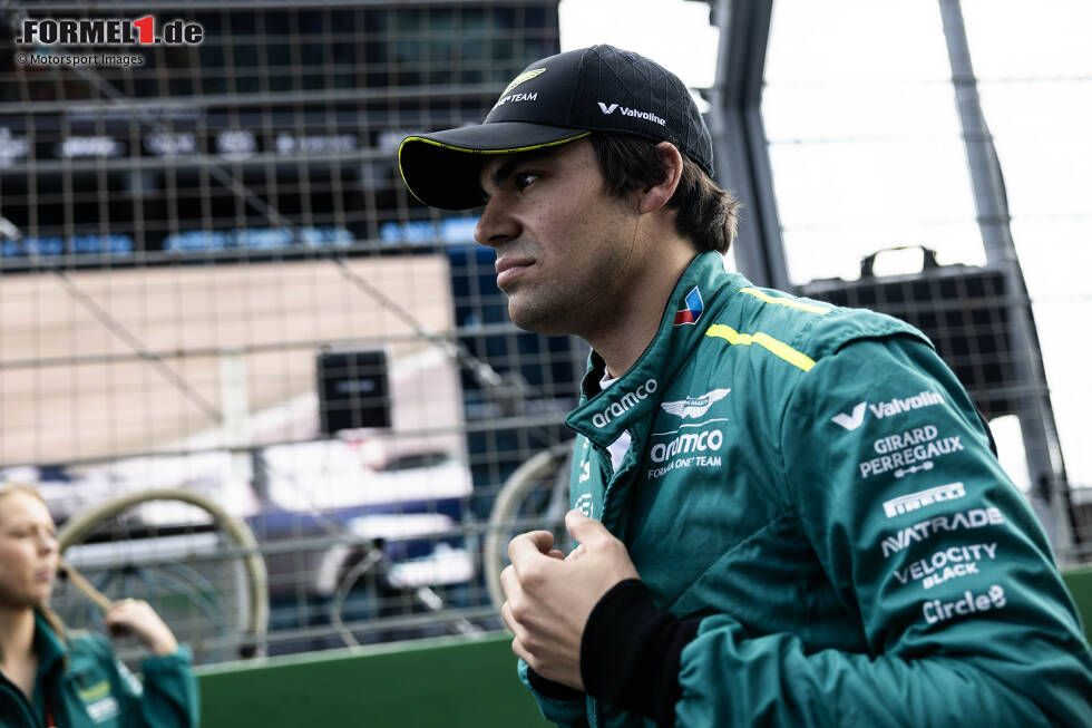 Foto zur News: Lance Stroll (Redaktion: 4) - Das sehen wir auch so. Q3 am Samstag war in Ordnung, aber auch da war er schon langsamer als Alonso. Das bestätigte sich im Rennen, dazu dann noch die Strafe. Für eine bessere Note insgesamt zu wenig.