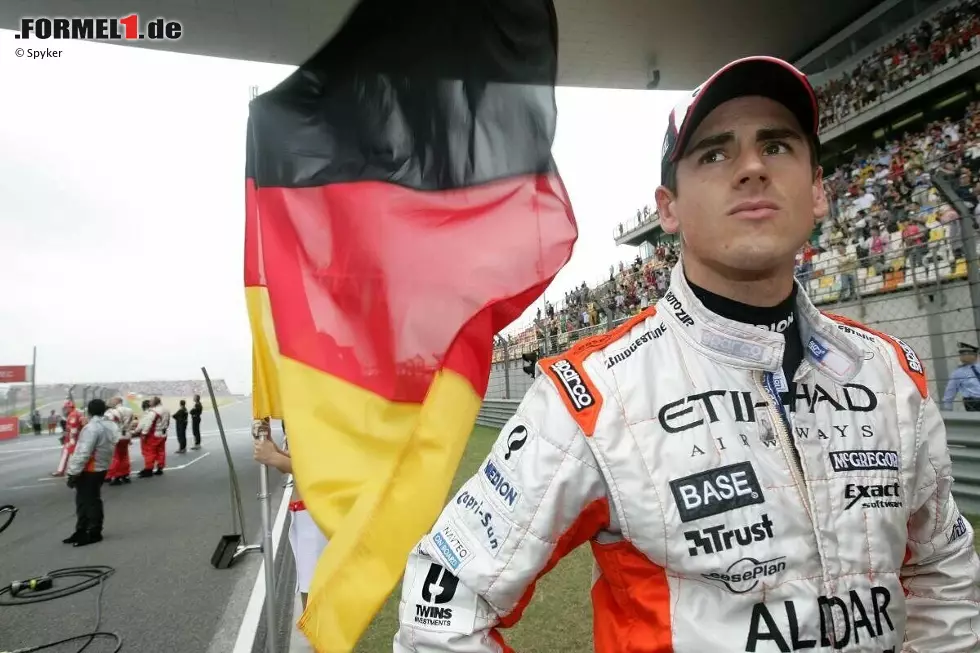 Foto zur News: Adrian Sutil (2007): Sein Landsmann bestreitet die gesamte Saison als Stammfahrer, holt einen Punkt in Japan. Als Vijay Mallya mit Force India übernimmt, bleibt der Deutsche an Bord und fährt insgesamt sechs Jahre für den Rennstall, bevor er noch ein Abschlussjahr mit Sauber einlegt.