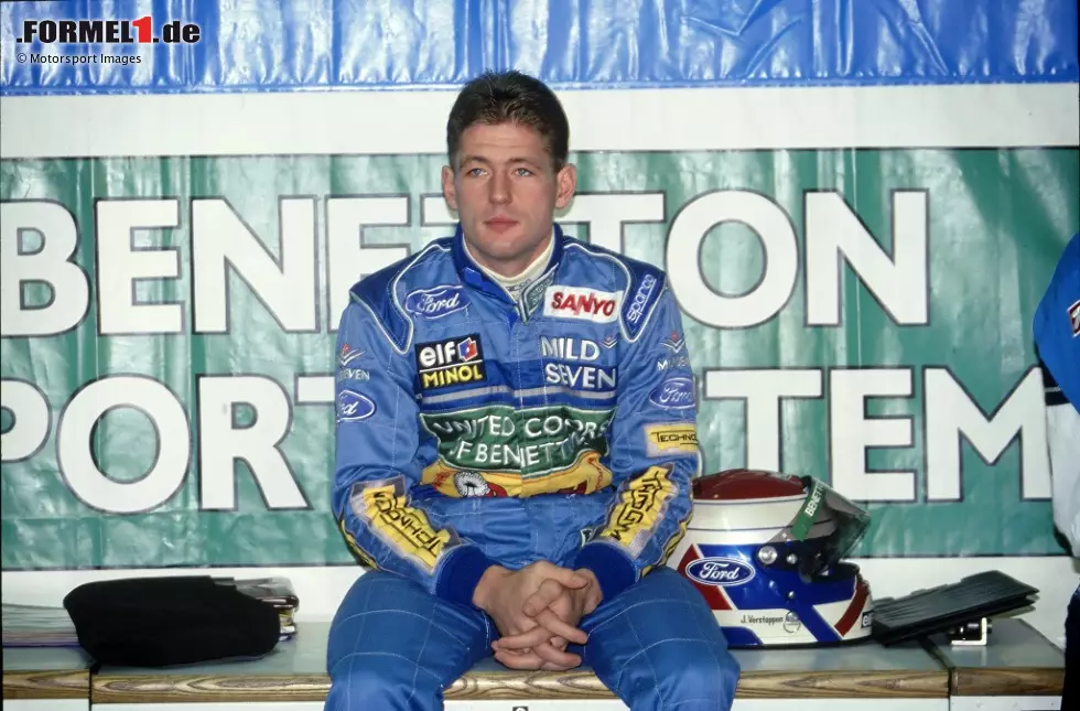 Foto zur News: Jos Verstappen (1994): Ursprünglich als Testfahrer bei Benetton geplant, klettert er ins Cockpit, als sich JJ Lehto bei Tests vor der Saison verletzt. Er holt zwei Podestplätze und steht in Hockenheim im Flammen. Seine restliche Karriere verbringt er im Hinterfeld, sodass sein größter Beitrag zur Formel 1 wohl die Geburt von Sohn Max ist.