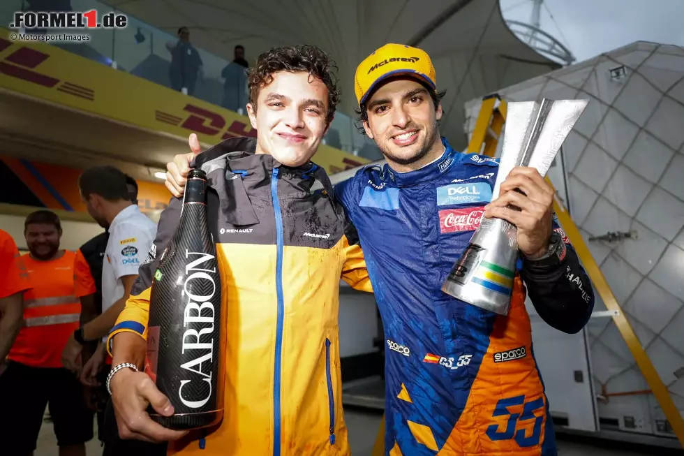 Foto zur News: Lando Norris machte an der Seite des Spaniers seine ersten Schritte bei McLaren. &quot;CarLando&quot; wurde in zwei gemeinsamen Jahren zu einer freundschaftlichen Verbindung. 2019 wurde Sainz mit 96 Punkten Sechster, Norris kam &quot;nur&quot; auf 49 Punkte und WM-Rang elf.