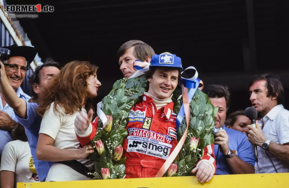 Foto zur News: Kaum sitzt Villeneuve 1979 im neuen Ferrari 312T4, schon gewinnt er erst in Kyalami (Foto), dann sofort auch in Long Beach. Damit steht der Kanadier erstmals an der Spitze der Fahrerwertung. In Erinnerung bleibt das Jahr aber vor allem ...