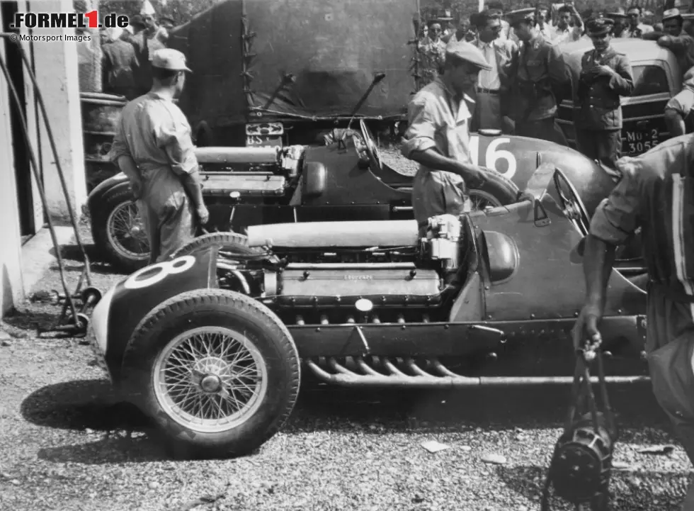 Foto zur News: Ein Rennen, ein Podest - das ist die Formel-1-Karriere von Dorino Serafini, der sich in Monza 1950 Platz zwei mit Alberto Ascari teilt. Bei einem Unfall bei der Mille Miglia 1951 verletzt er sich schwer und muss seine Motorsport-Karriere daraufhin beenden - als einziger Fahrer mit einer Formel-1-Podestquote von 100 Prozent.