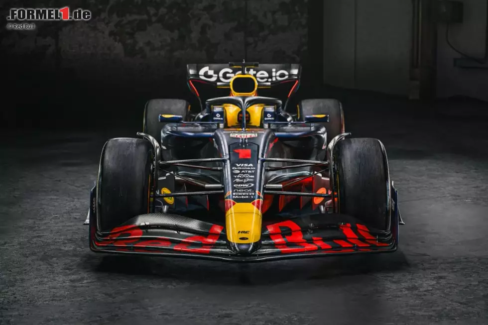 Foto zur News: 36 Punkte: Red Bull - Punktegleichstand mit Haas, aber weil der neue Red-Bull-Look gleich zweimal mit neun Punkten bewertet wurde, ist Red Bull in unserem Ranking vorne. Innovativ ist das Design nicht, aber markant.