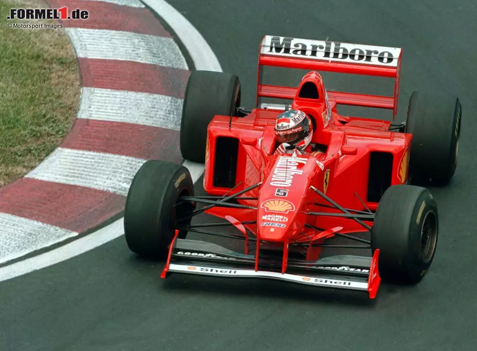 Foto zur News: Die Partnerschaft zwischen Ferrari und Marlboro beginn in den 1980er Jahren und wird zu einer der langlebigsten und der Formel-1-Geschichte. Marlboro prägt nicht nur die Ästhetik des Ferrari-Rot, sondern ist auch ein Synonym für die Dominanz der Schumacher-Ära in den frühen 2000ern.