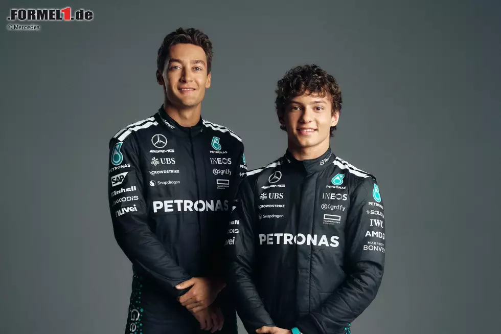 Foto zur News: ... Andrea Kimi Antonelli (rechts im Bild) steht bereits dessen Nachfolger in den Startlöchern. George Russell verbleibt als Teamleader beim Mercedes-Werksteam, das für 2025 einen ...