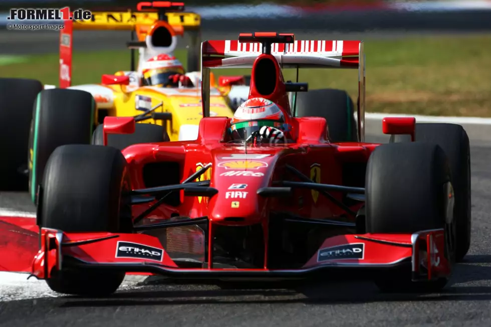 Foto zur News: Giancarlo Fisichella (P9, Italien 2009): Für den Italiener erfüllt sich Ende 2009 ein Traum, als er den verletzten Felipe Massa bei der Scuderia ersetzen darf. Der bis heute letzte Italiener im Ferrari punktet aber in keinem seiner fünf Rennen für das Team. P9 beim Heimrennen in Monza gleich bei seiner Premiere ist sein bestes Resultat.