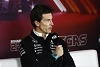 Foto zur News: Toto Wolff: War &quot;nicht nötig&quot;, Horner beim F1-Launch